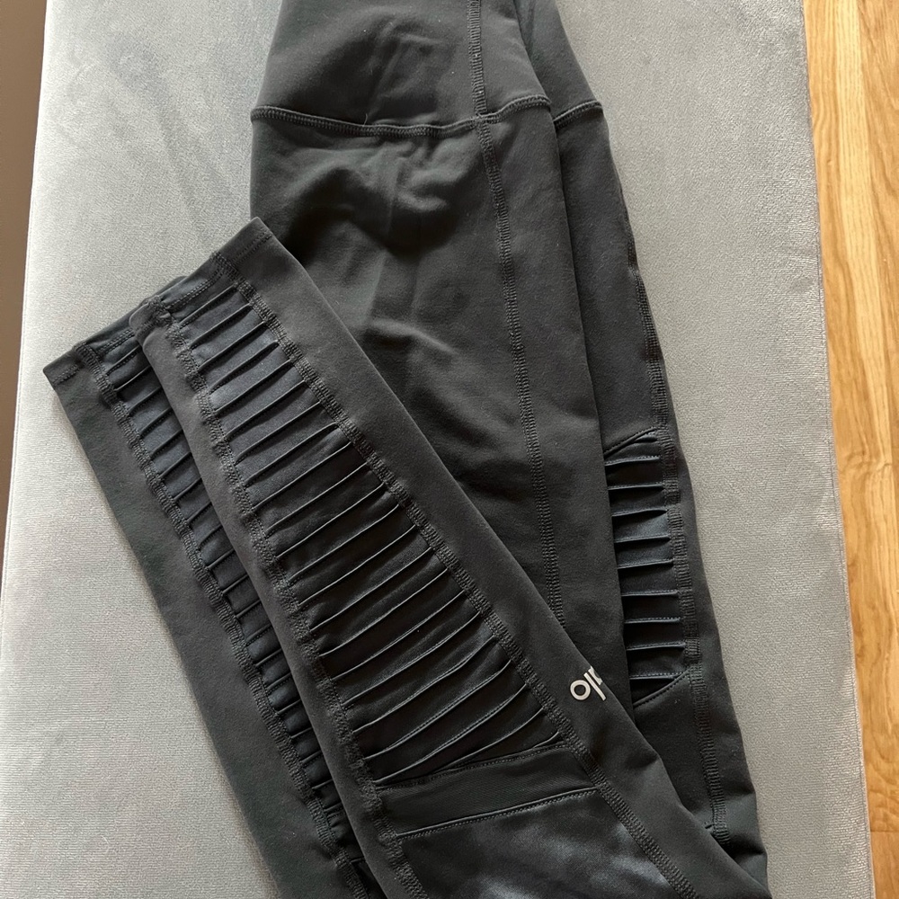 Alo Yoga High-Waist Moto Leggings Size Small